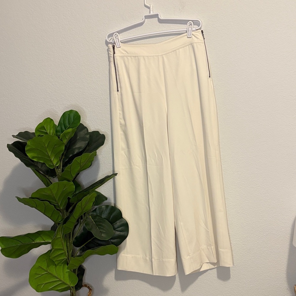 A Loves A Elegant wide leg Trousers size 10